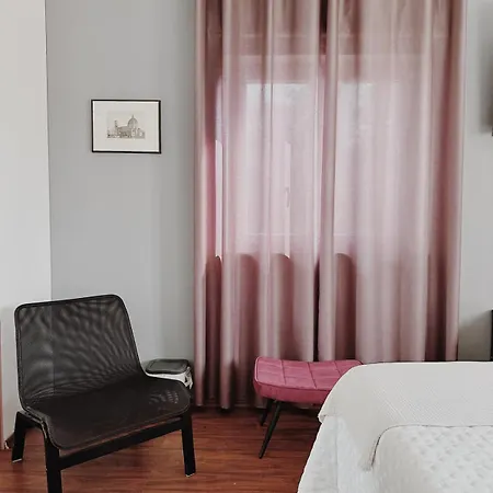 White Lotus - Luxury Apartment